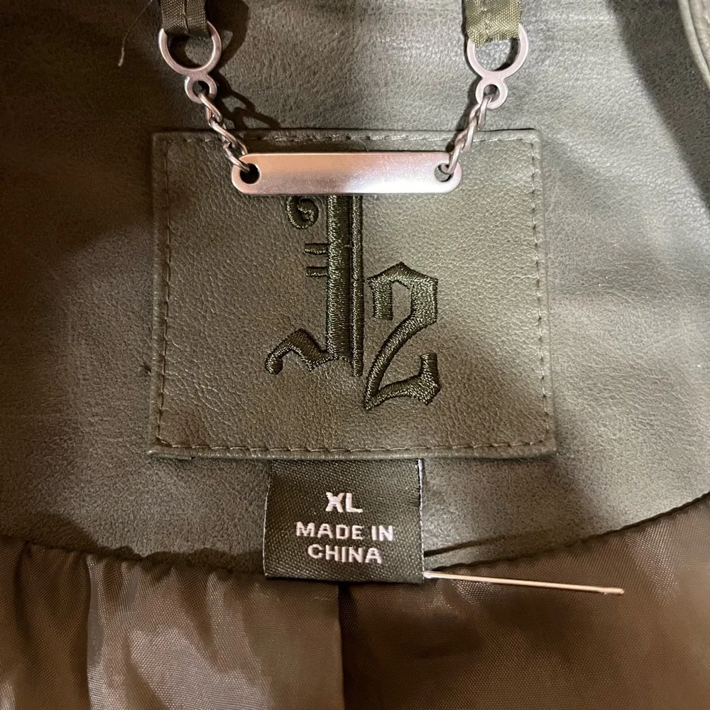 J2 XL jacket - Picture 3 of 3